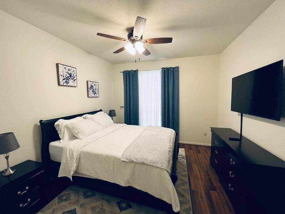 Home Away From Home-Cozy 2 Bdrm Condo/Med Cntr/Nrg Houston Extérieur photo