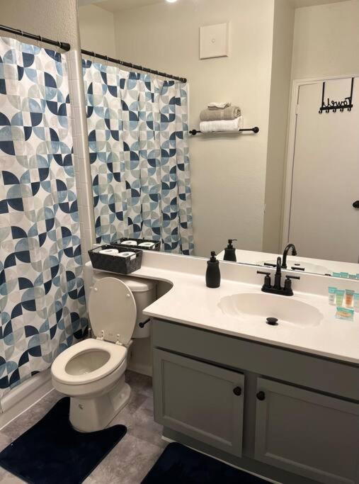 Home Away From Home-Cozy 2 Bdrm Condo/Med Cntr/Nrg Houston Extérieur photo