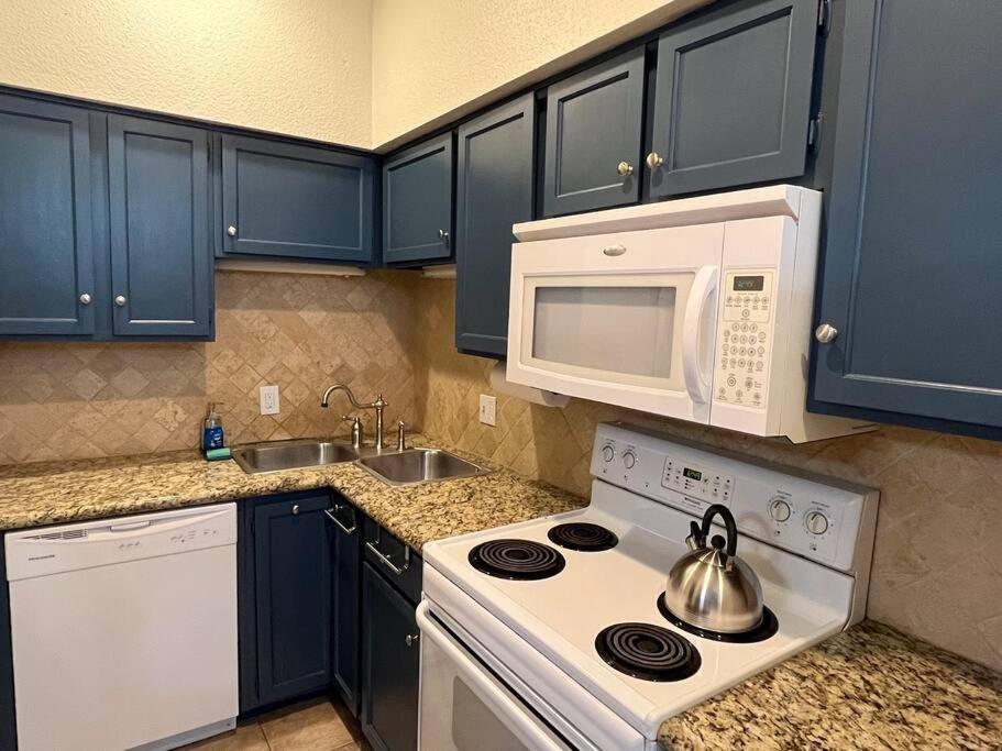 Home Away From Home-Cozy 2 Bdrm Condo/Med Cntr/Nrg Houston Extérieur photo